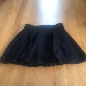 Small black skater skirt